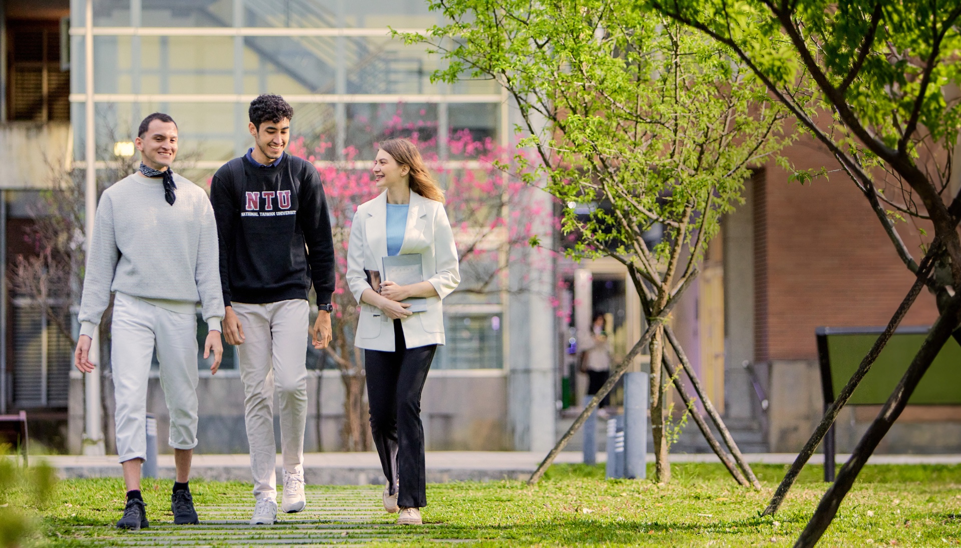 Students walking on the National Taiwan University campus